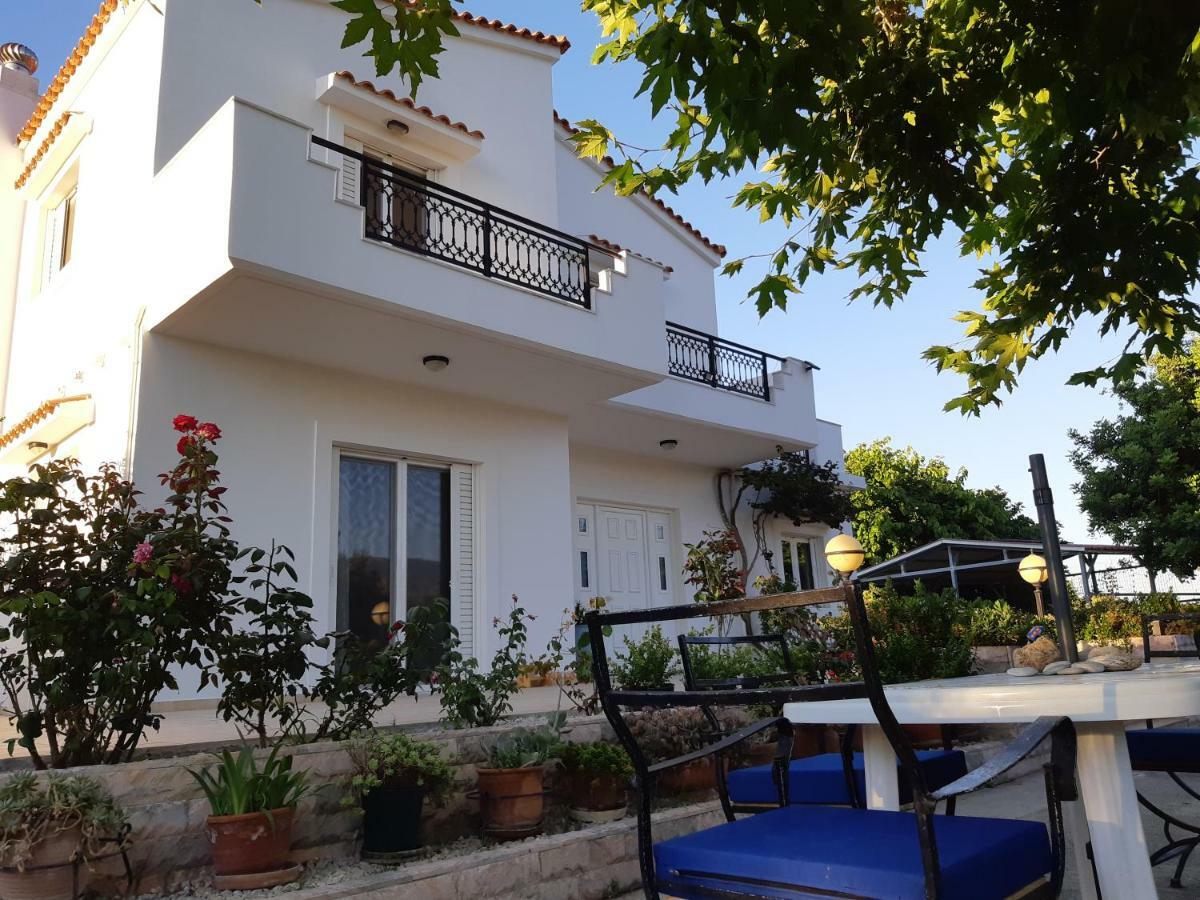 Вилла Swan House Panoramic View - Near The Sea Ziparion Экстерьер фото